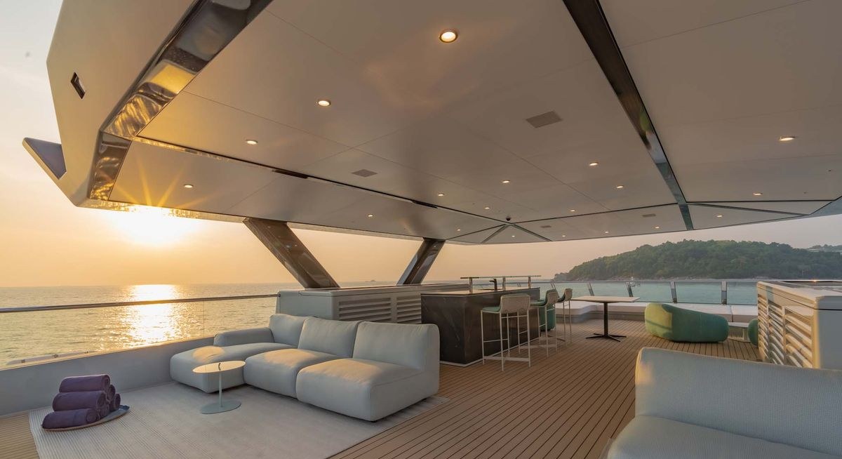 INFINITE CAT yacht charter 3