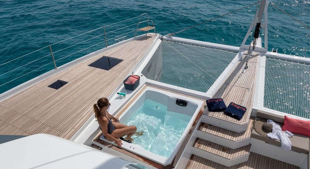 INSPIRANTE yacht charter 3