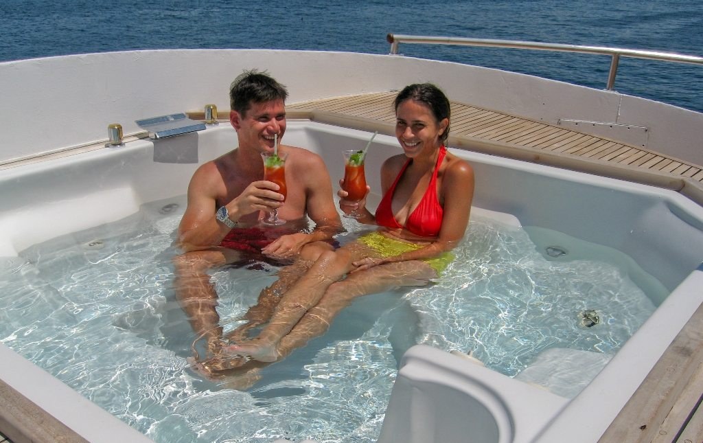 INTEGRITY YACHT CHARTER yacht charter