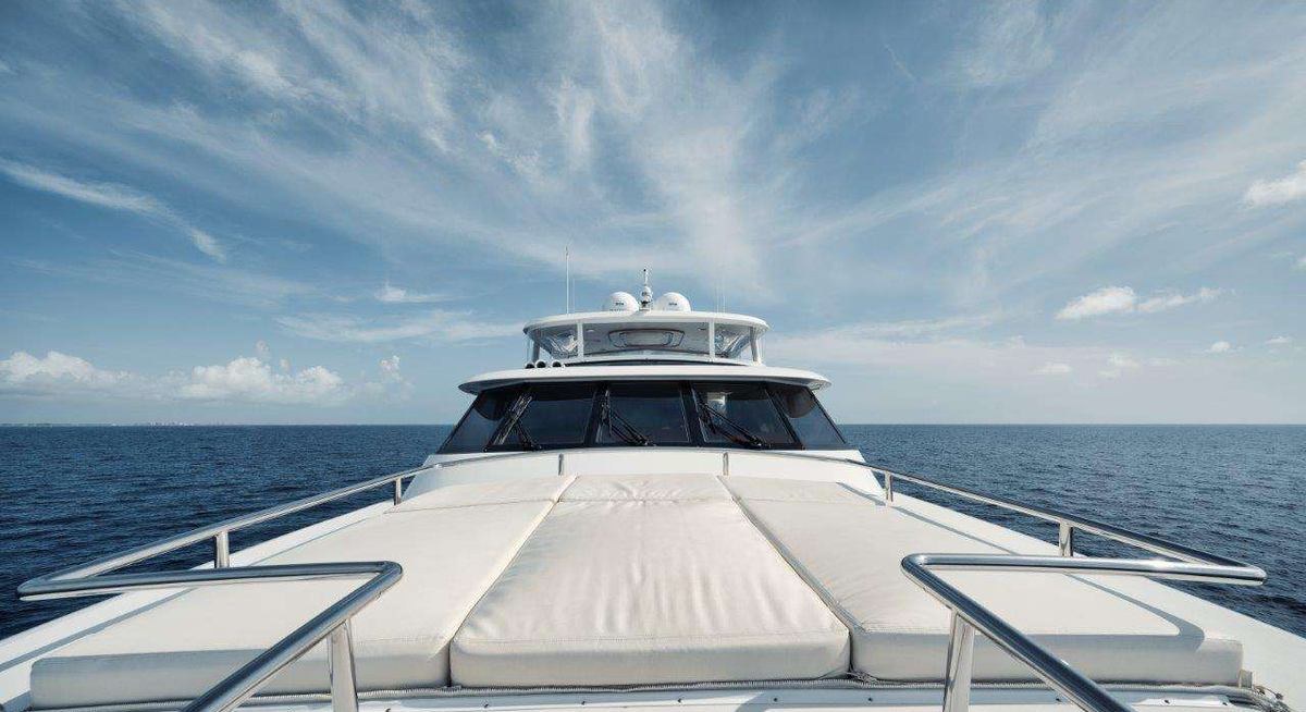 ISLAND GIRL yacht charter 2