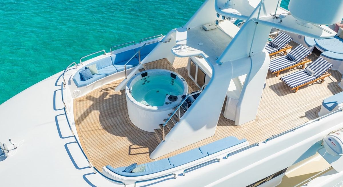 ISLAND HEIRESS yacht charter 2