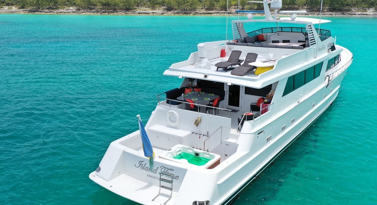 ISLAND TIME yacht charter 5
