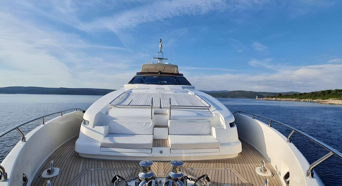 IVA yacht charter 2