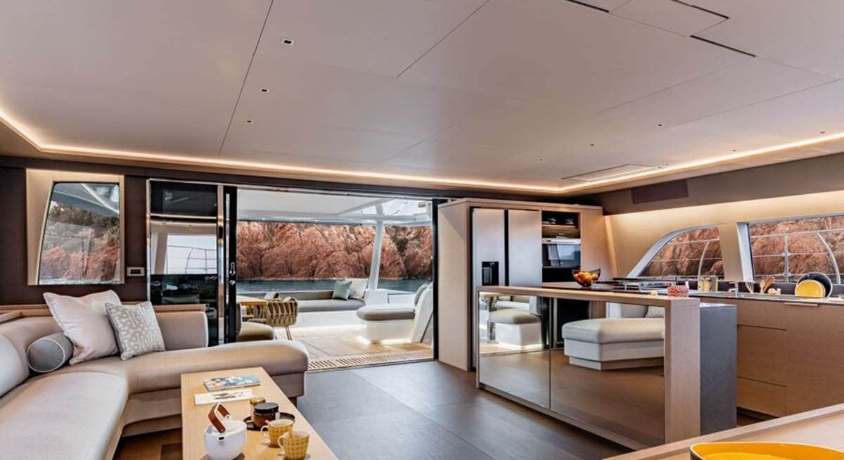 JAN'S FELINE yacht charter 2