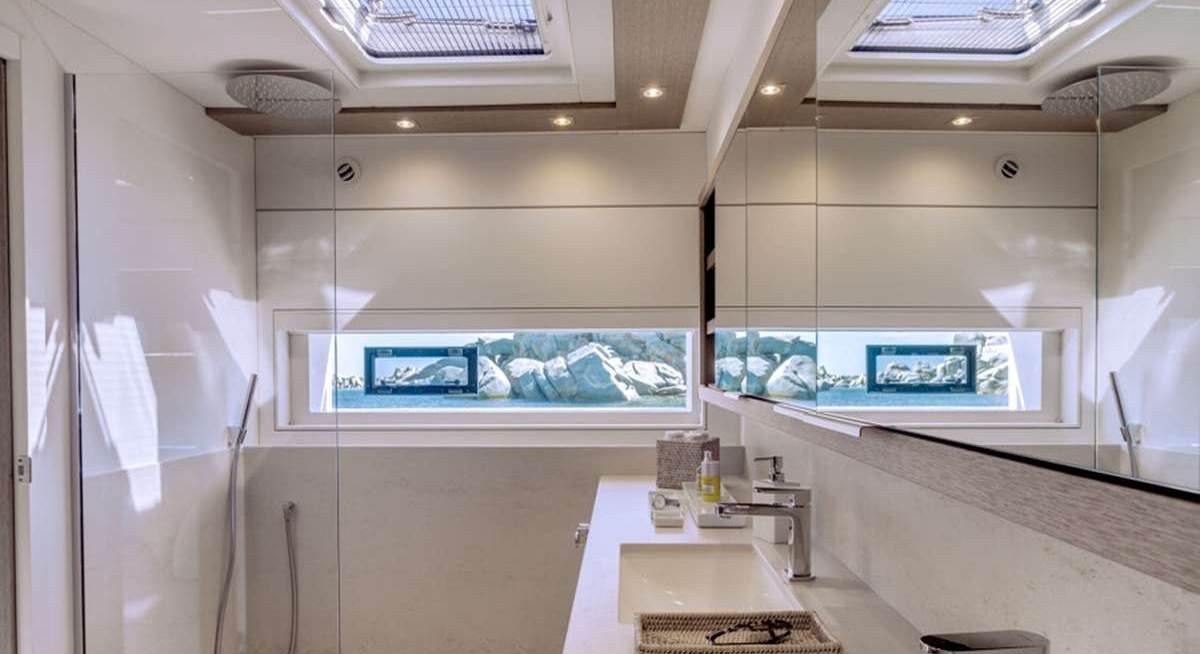 JAN'S FELINE yacht charter 5