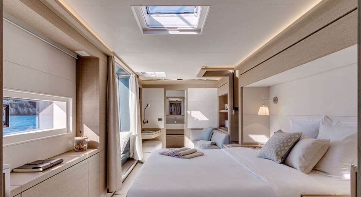 JAN'S FELINE yacht charter 4