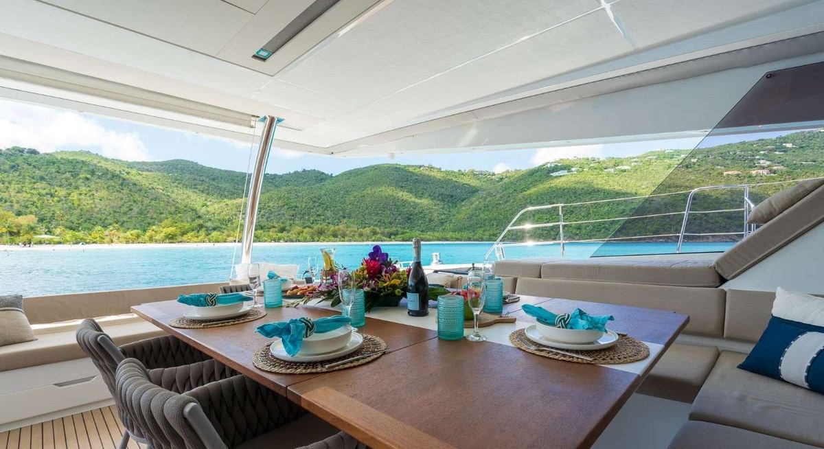 JEWEL yacht charter 4