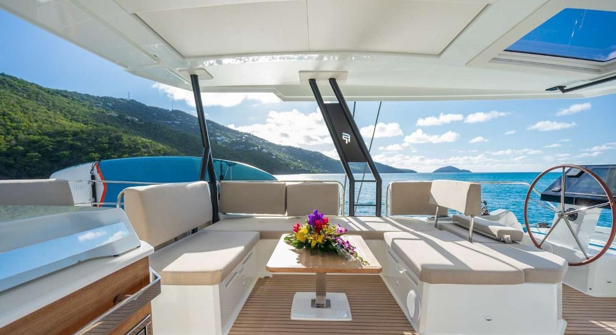 JEWEL yacht charter 2