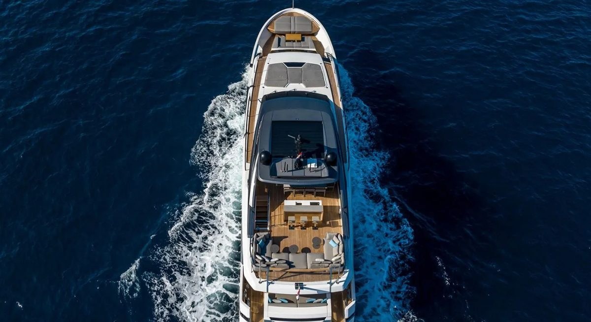 JICJ yacht charter 4