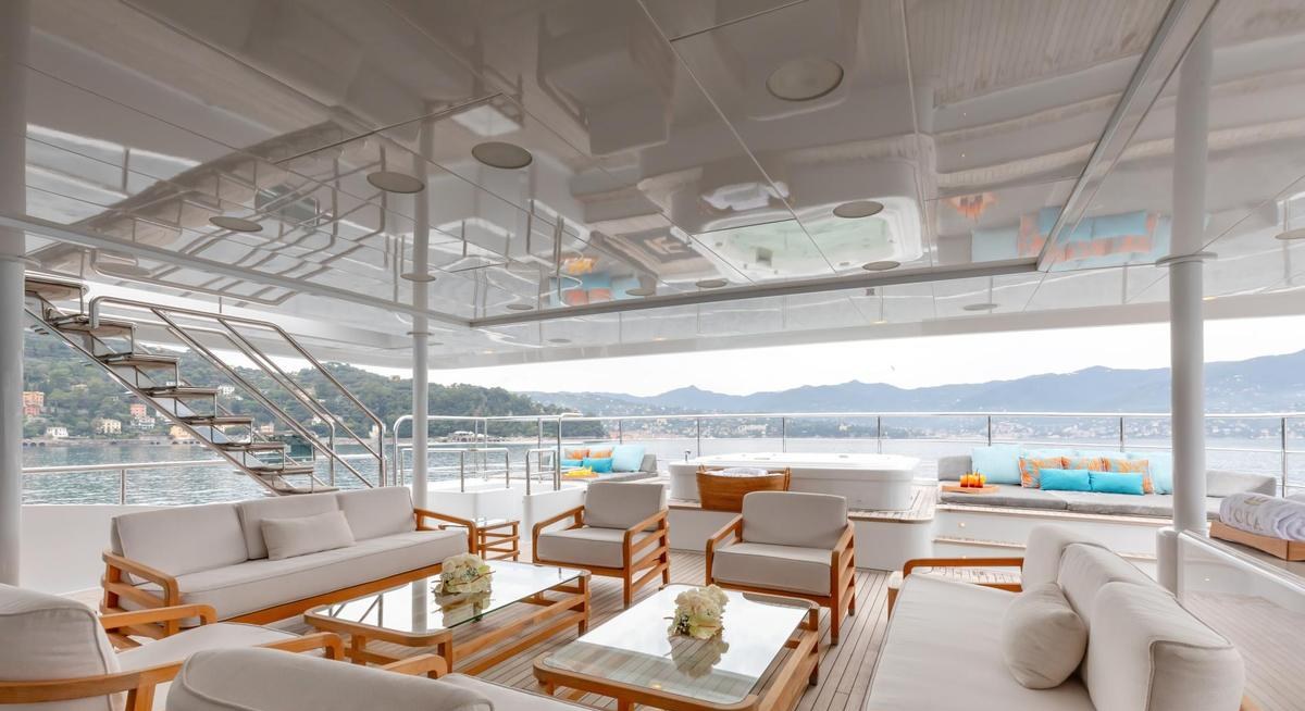 JOIA THE CROWN JEWEL yacht charter 2