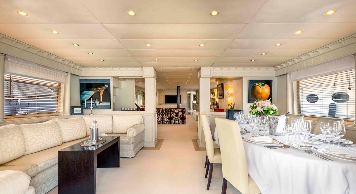 JOJO yacht charter 5