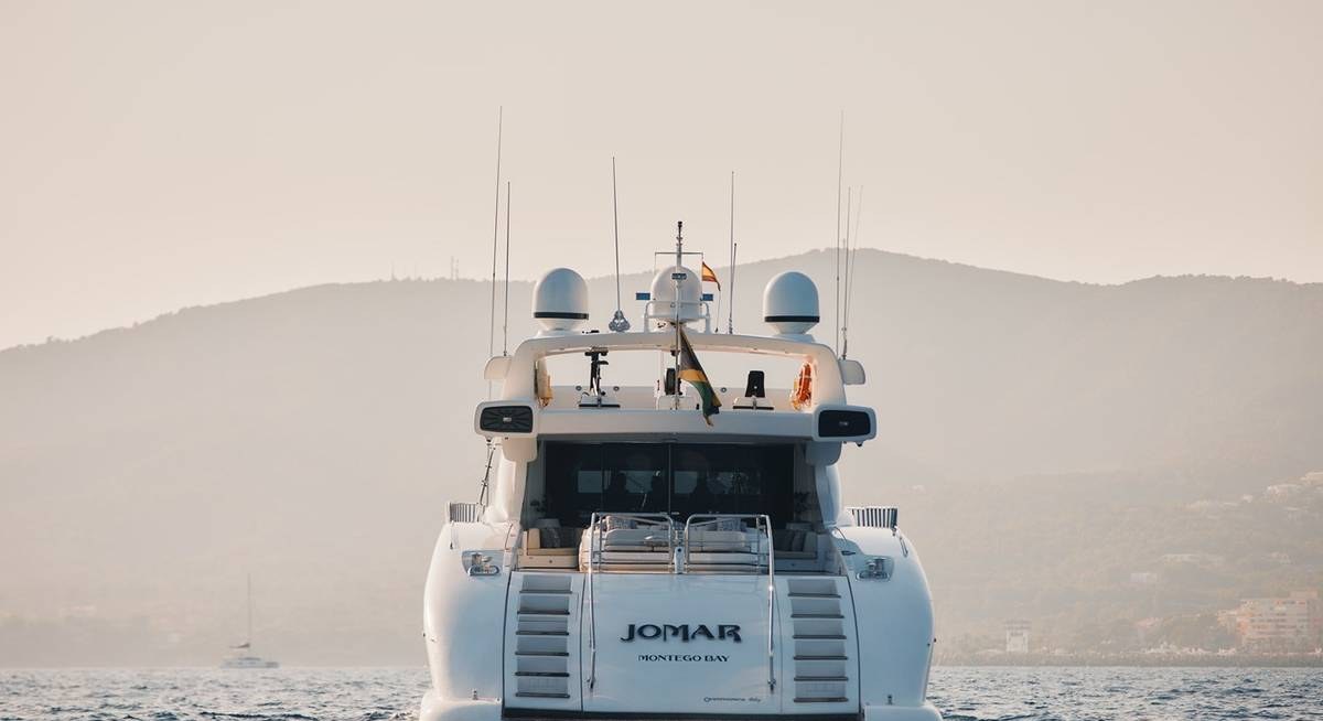 JOMAR yacht charter 5