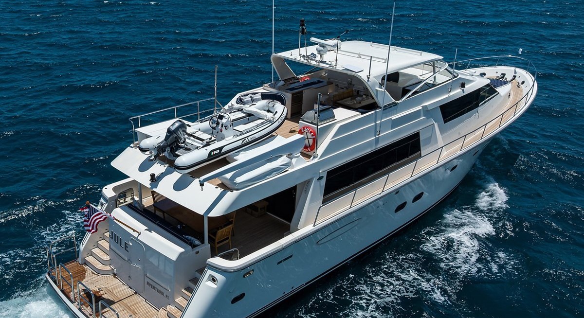 JULE yacht charter 5
