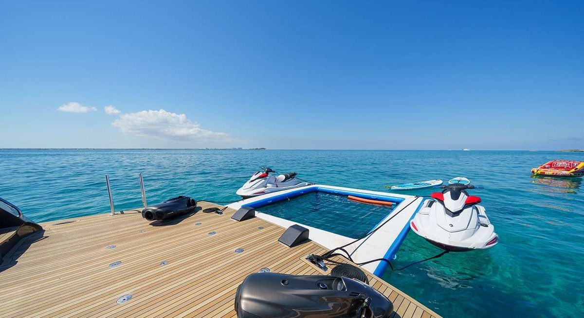 JULIANNE yacht charter 5