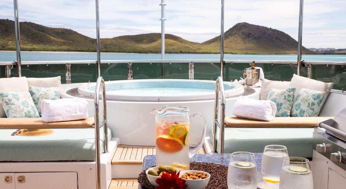 JUST ENOUGH yacht charter 2
