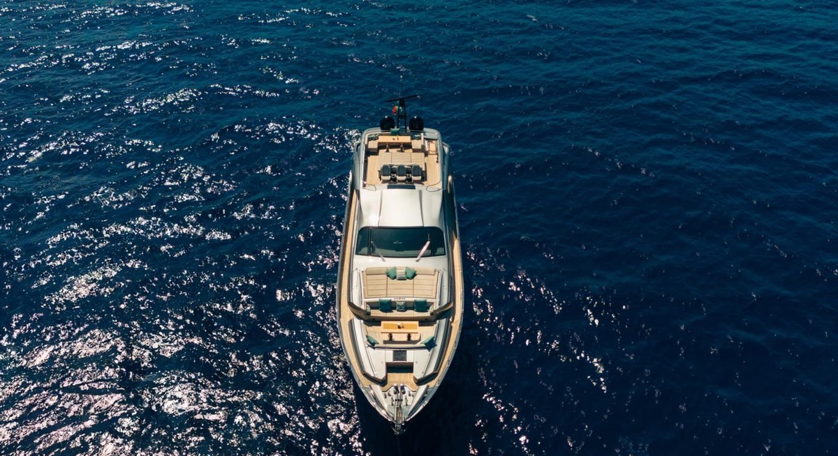 JUST 4 yacht charter 2