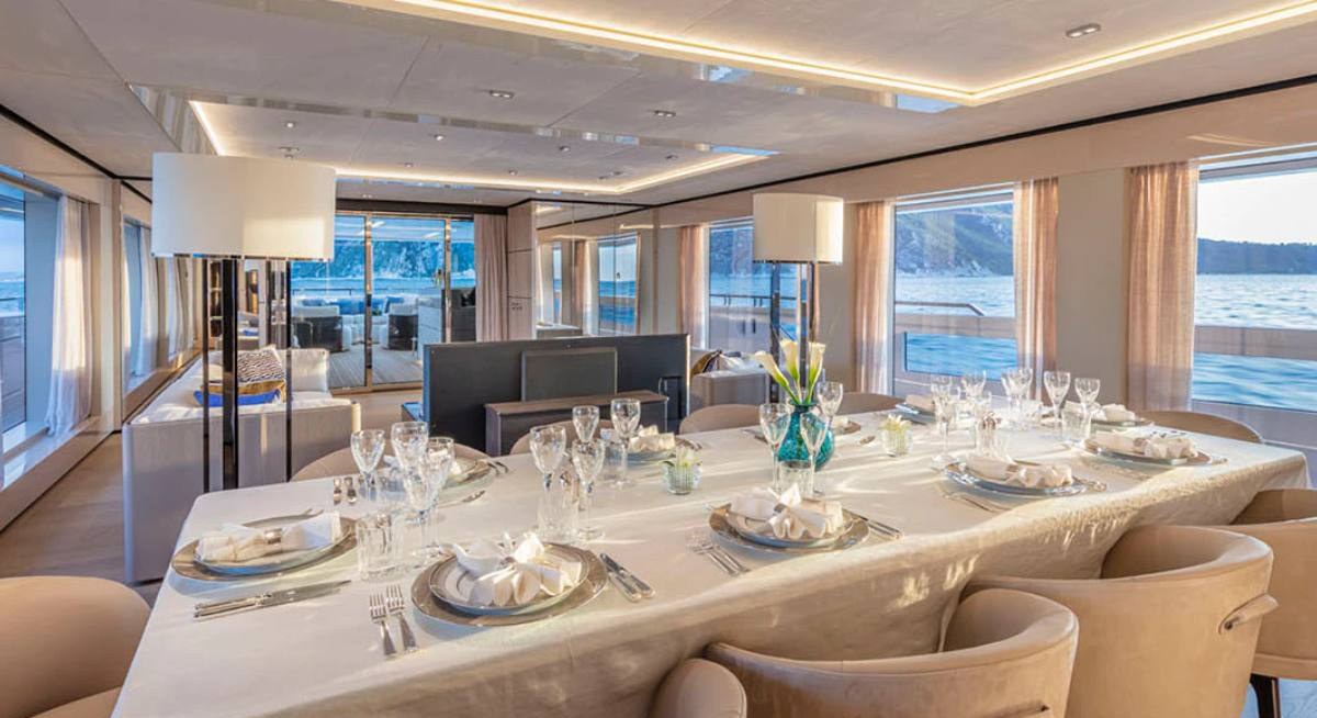 K2 yacht charter 4