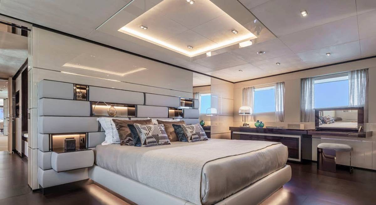 K2 yacht charter 5
