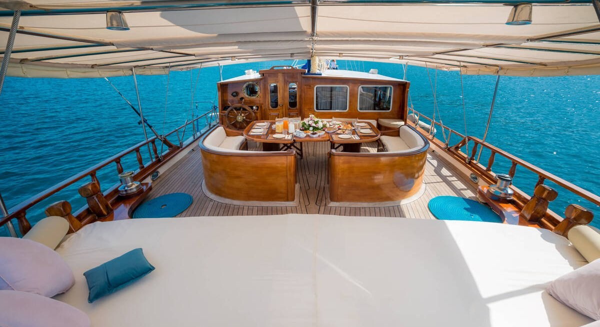 KAPTAN SEVKET yacht charter 3