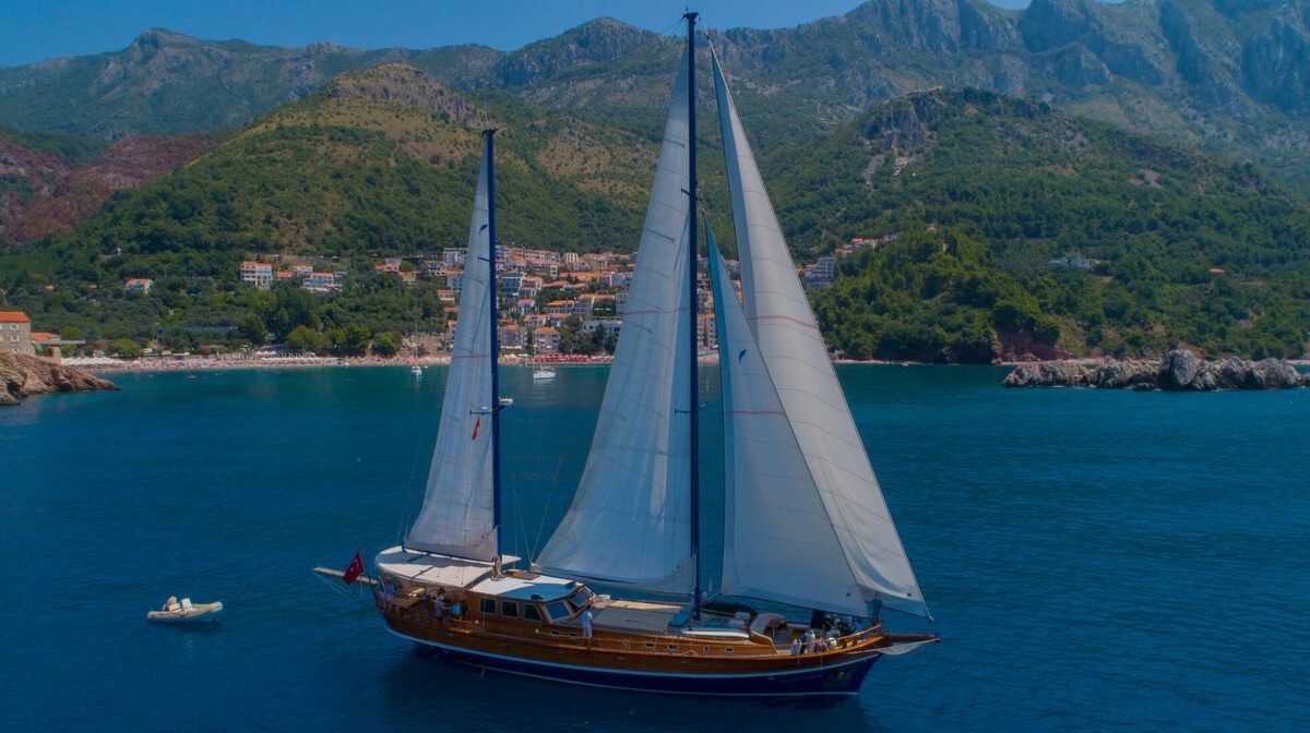 KAPTAN SEVKET YACHT CHARTER yacht charter