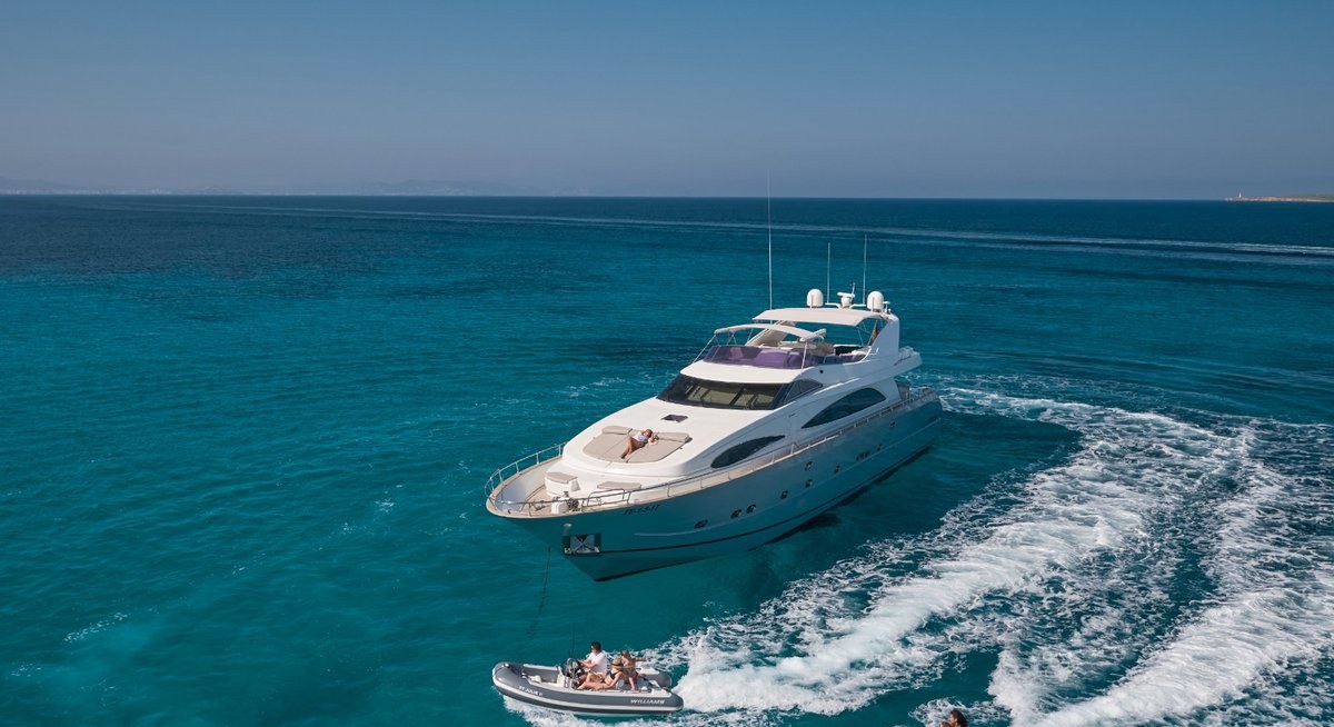 KIAWAH II YACHT CHARTER yacht charter