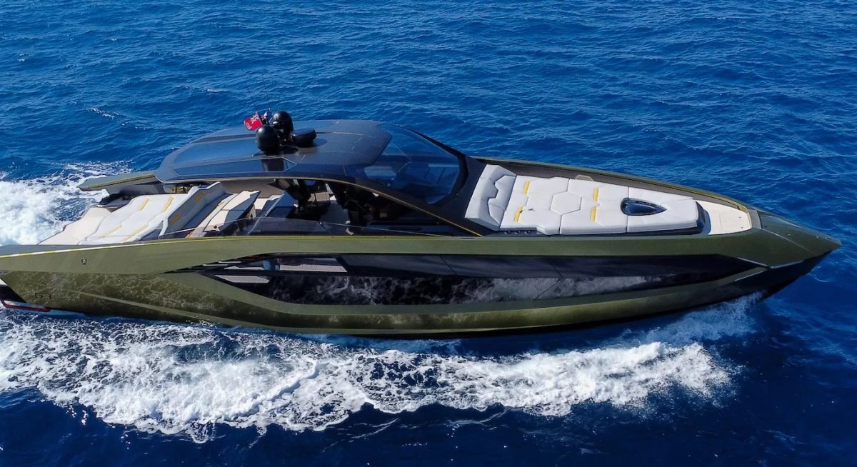 KIKI yacht charter 1
