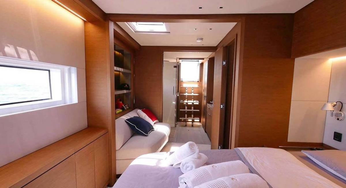 KINGFISHER V yacht charter 5