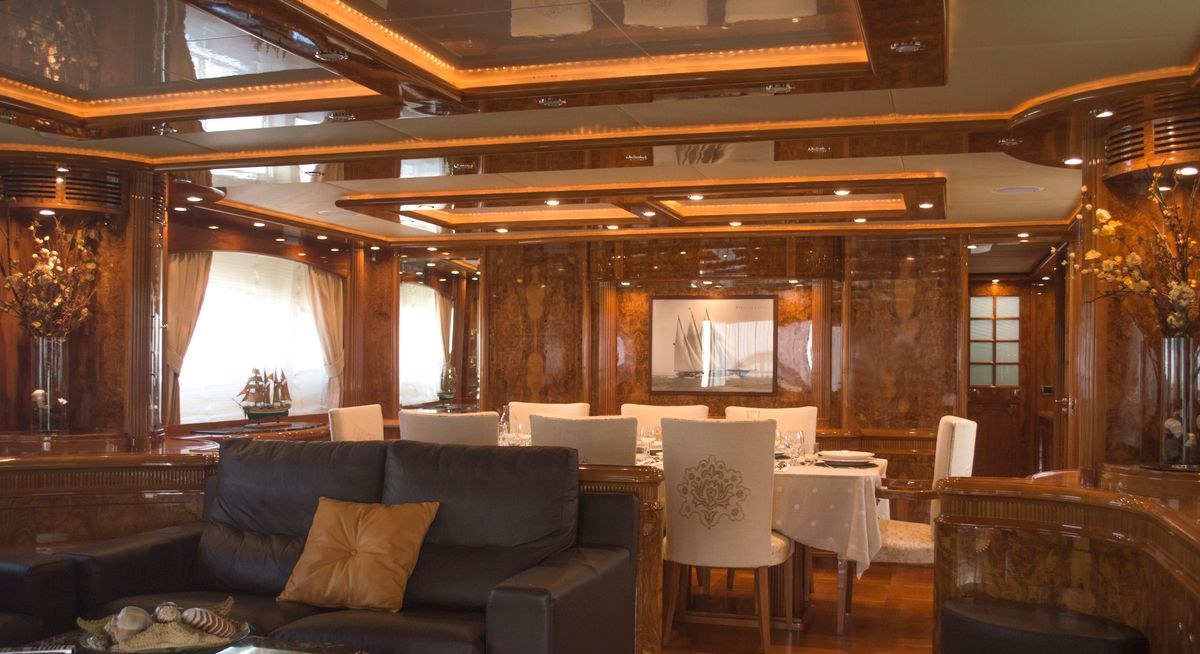 KIRIOS yacht charter 5
