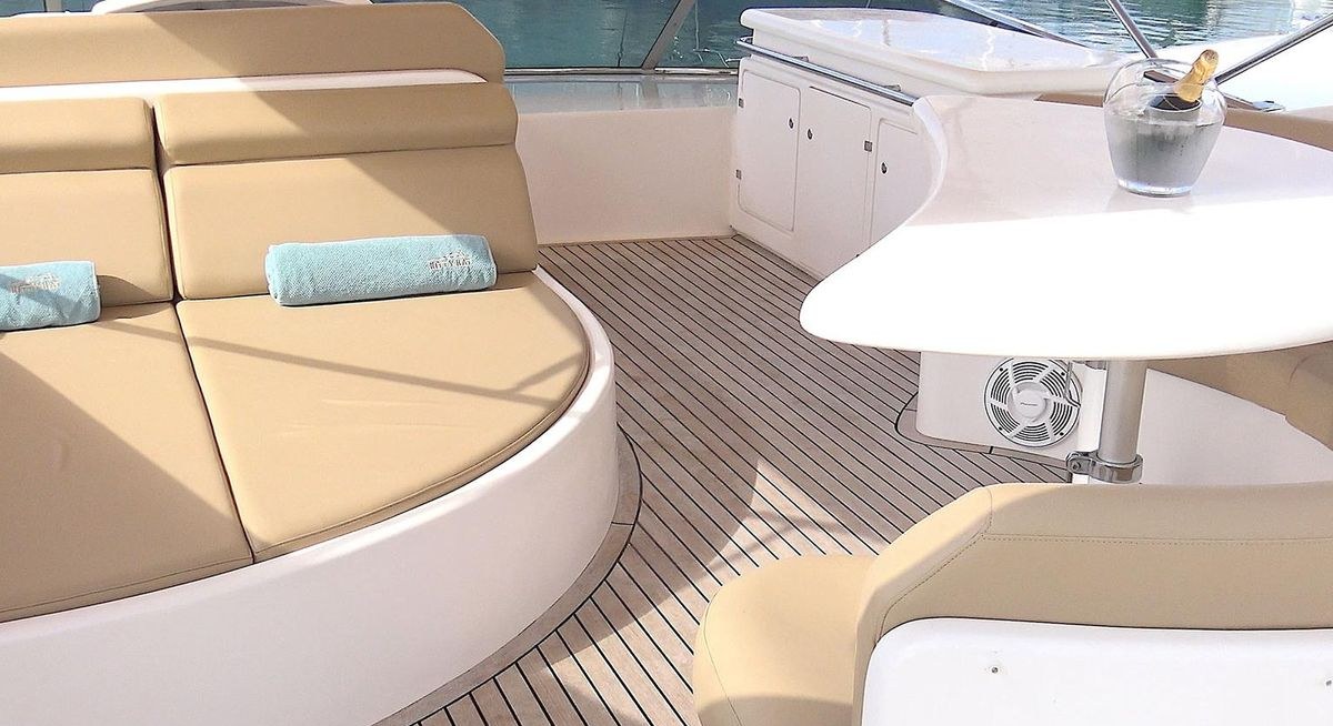 KITTY KAT yacht charter 3