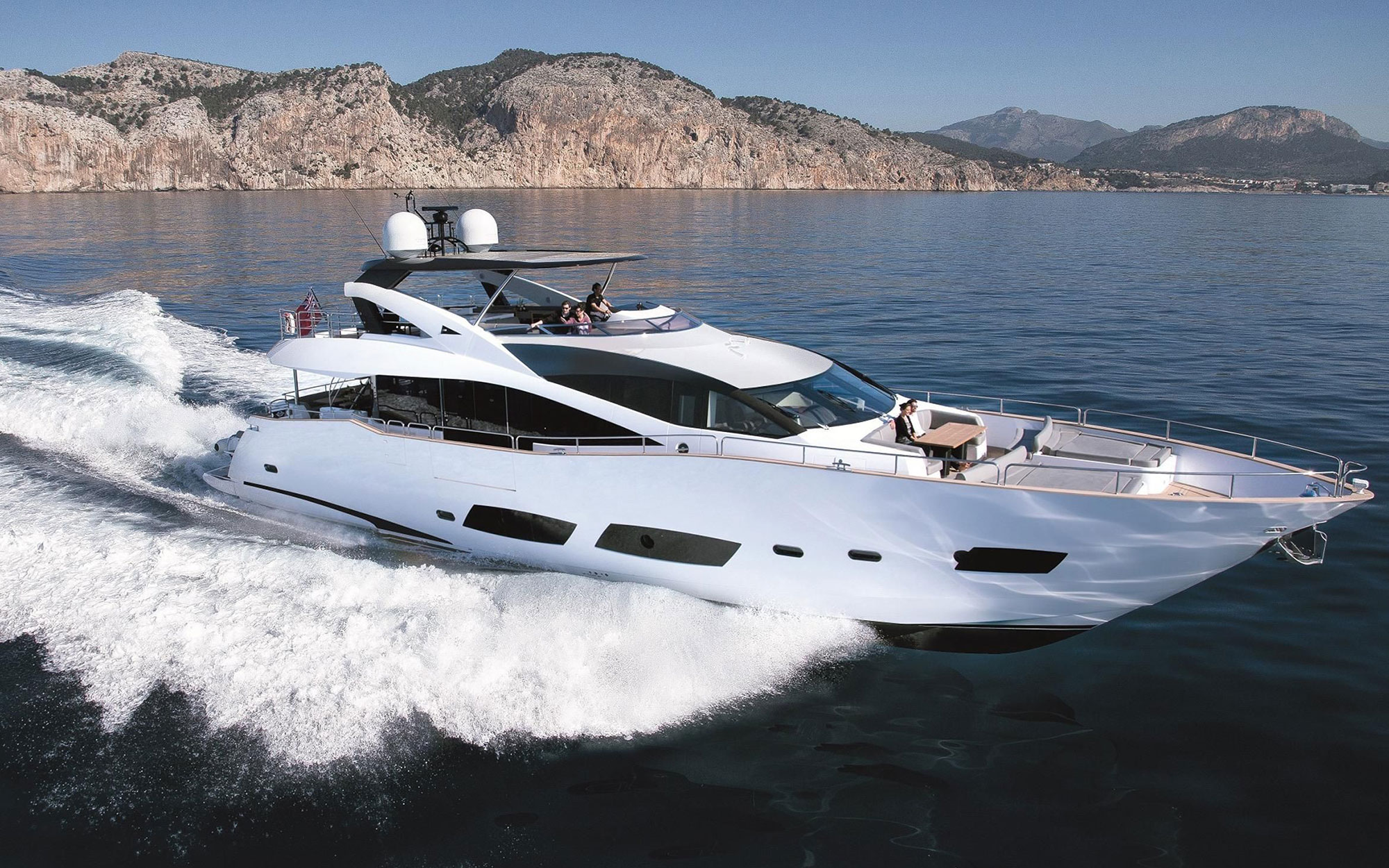 KUDOS yacht charter 1