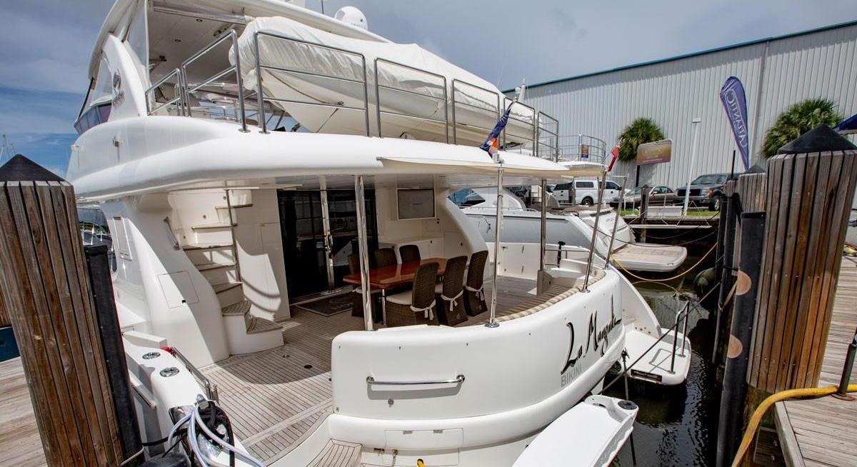LA MANGUITA yacht charter 2