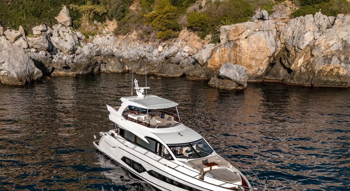 LA NONNO yacht charter 1