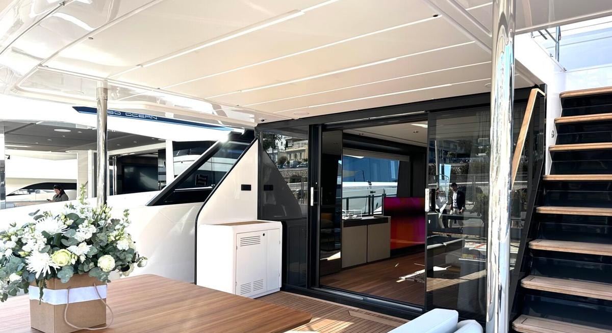 LADY AGA yacht charter 2