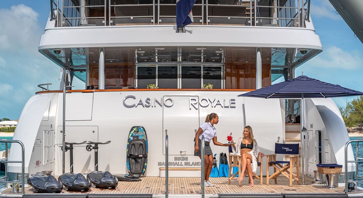 LADY ELAINE yacht charter 5
