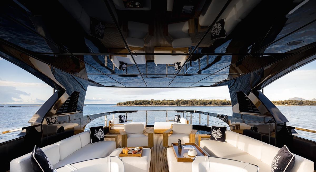 LADY FIRST yacht charter 3