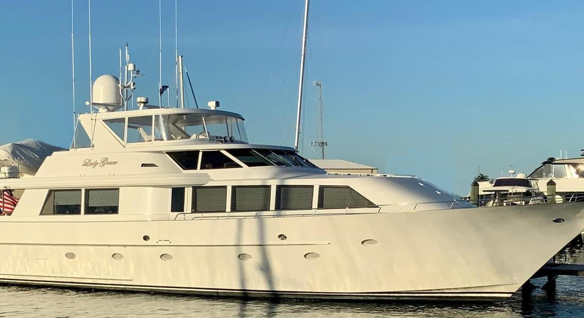 LADY GRACE yacht charter 2
