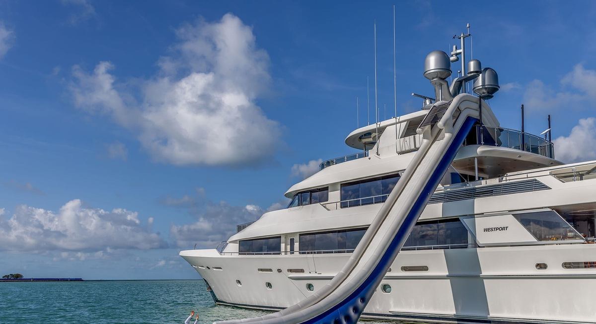 LADY JJ yacht charter 4