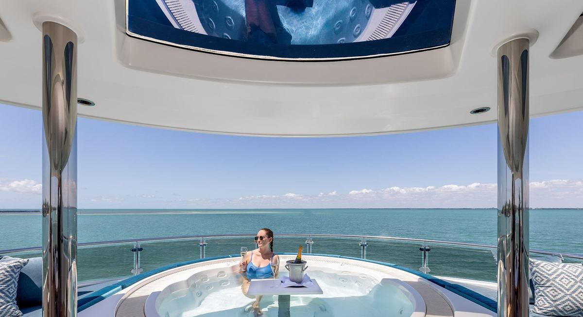 LADY JJ yacht charter 3