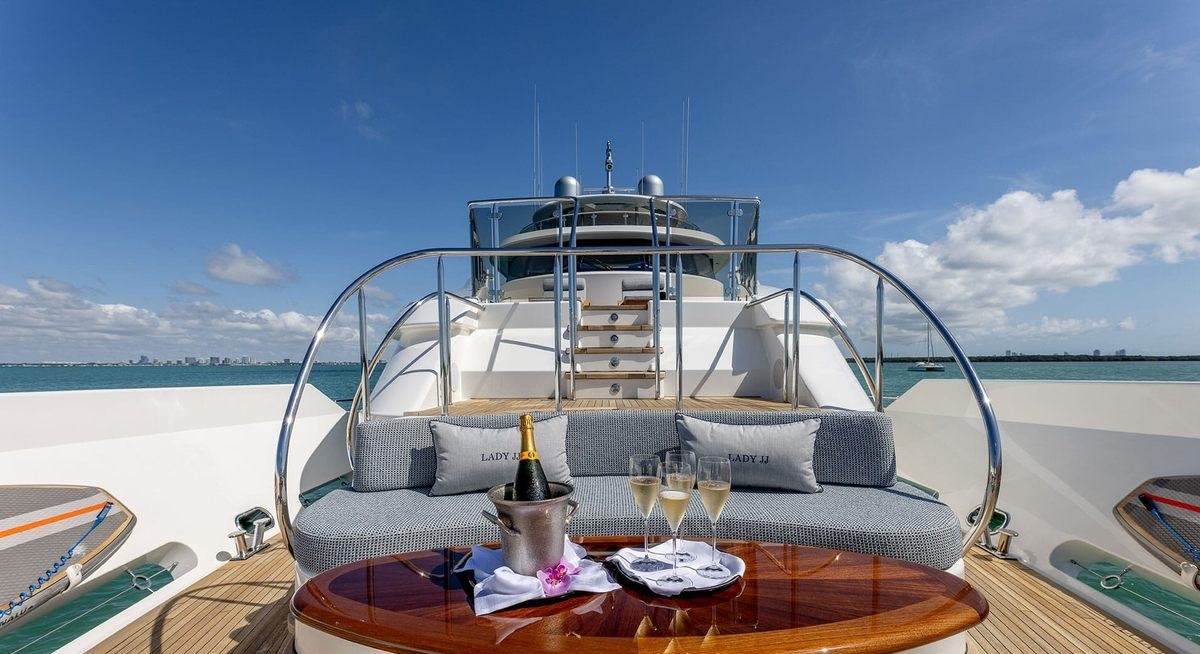LADY JJ yacht charter 2