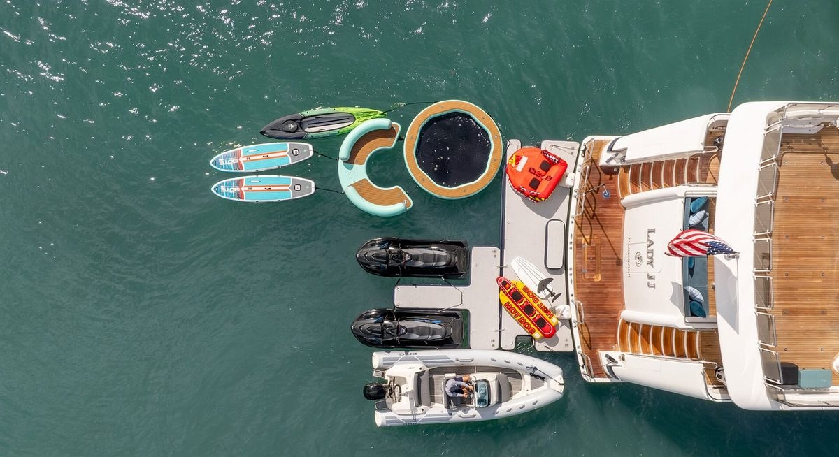 LADY JJ yacht charter 5