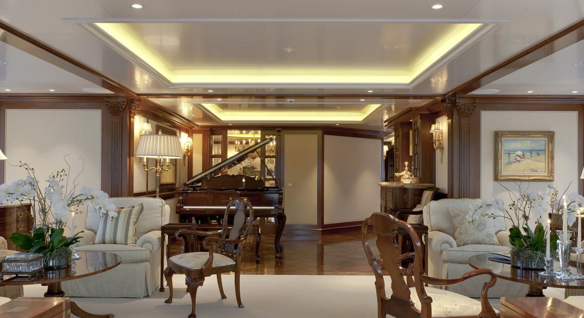 LADY KATHRYN V yacht charter 3