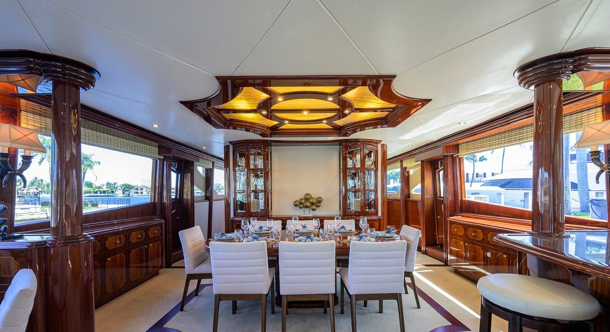 LADY KRISTINA yacht charter 5
