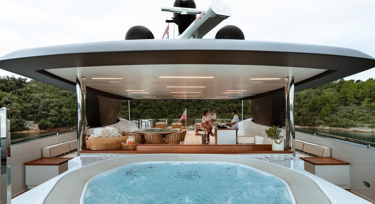 LADY LENA yacht charter 2