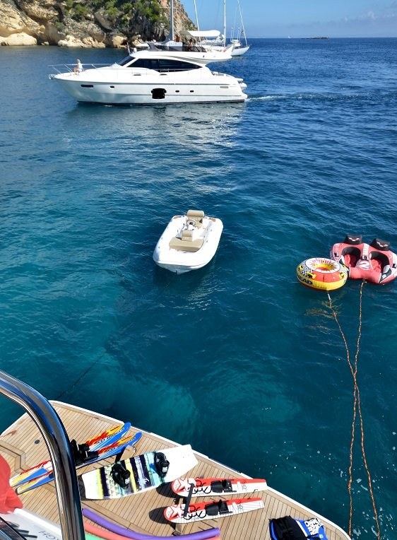 LADY M yacht charter 2