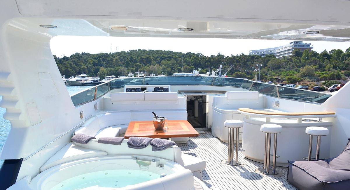 LADY MOH yacht charter 3