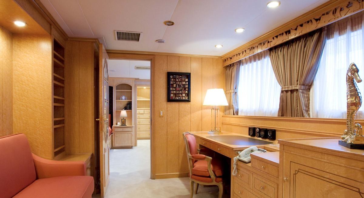 LADY ROSE yacht charter 2