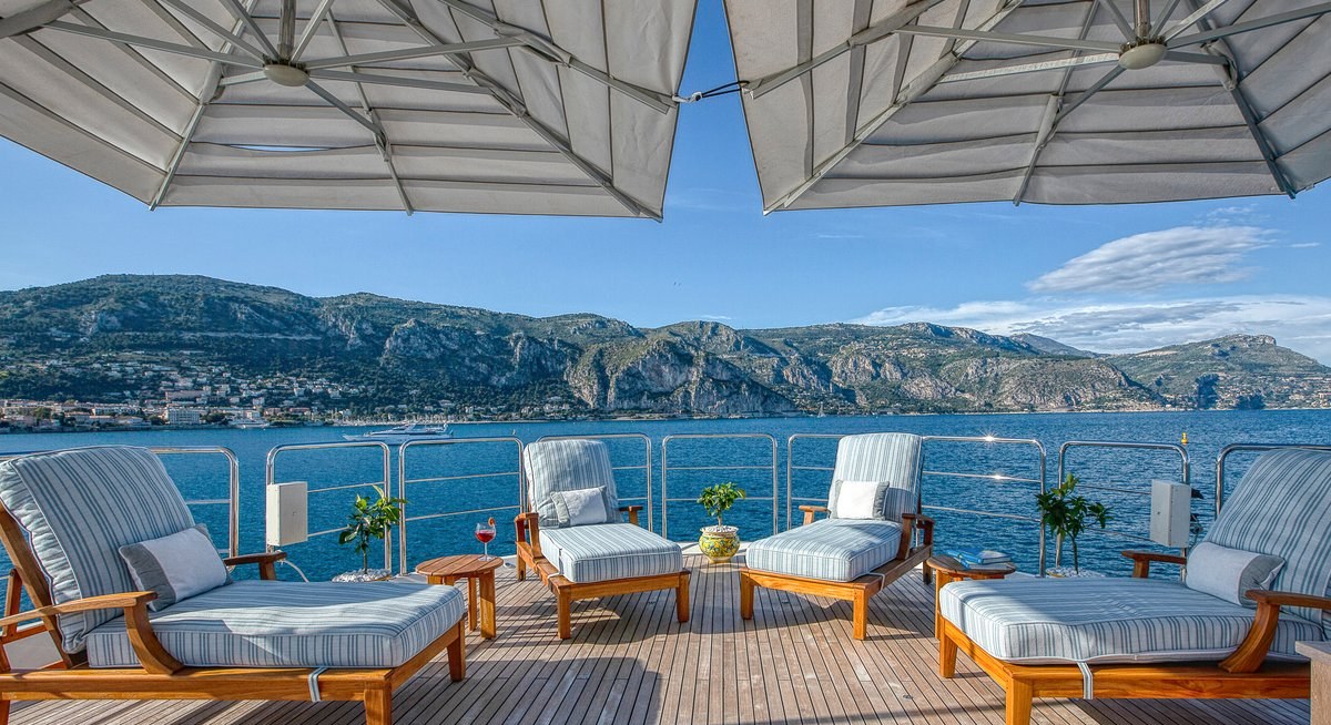 LADY TRUDY yacht charter 3
