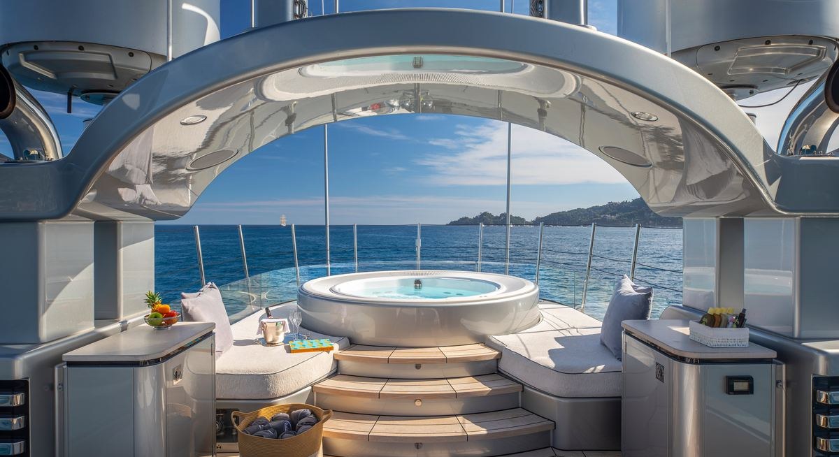 LADY VICTORIA yacht charter 2