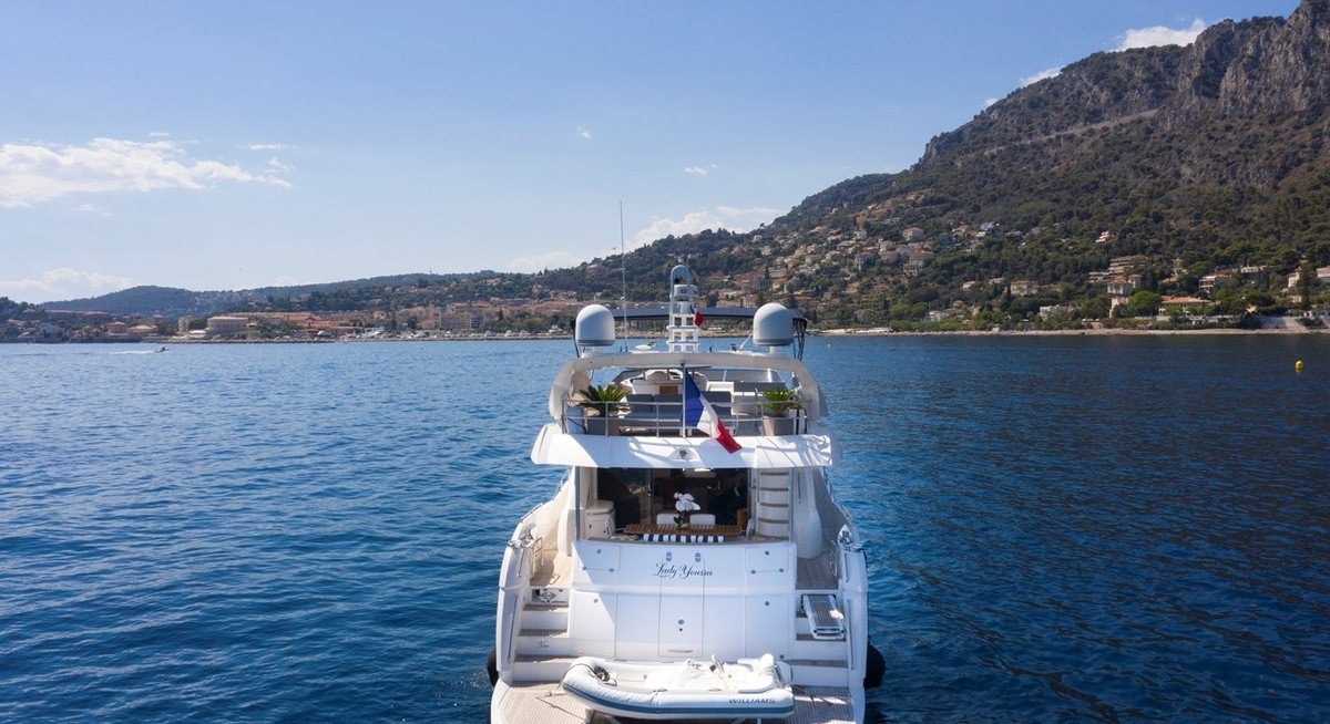 LADY YOUSRA yacht charter 5