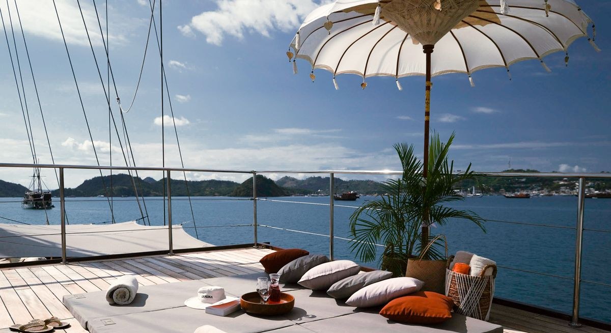LAMIMA yacht charter 3